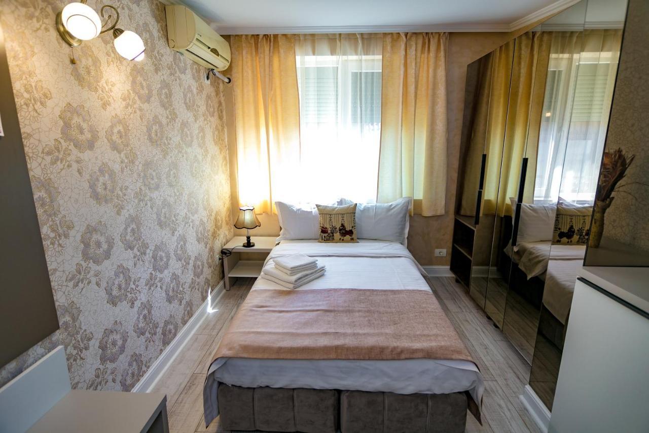 Hotel Floare De Iris à Vama Veche Extérieur photo