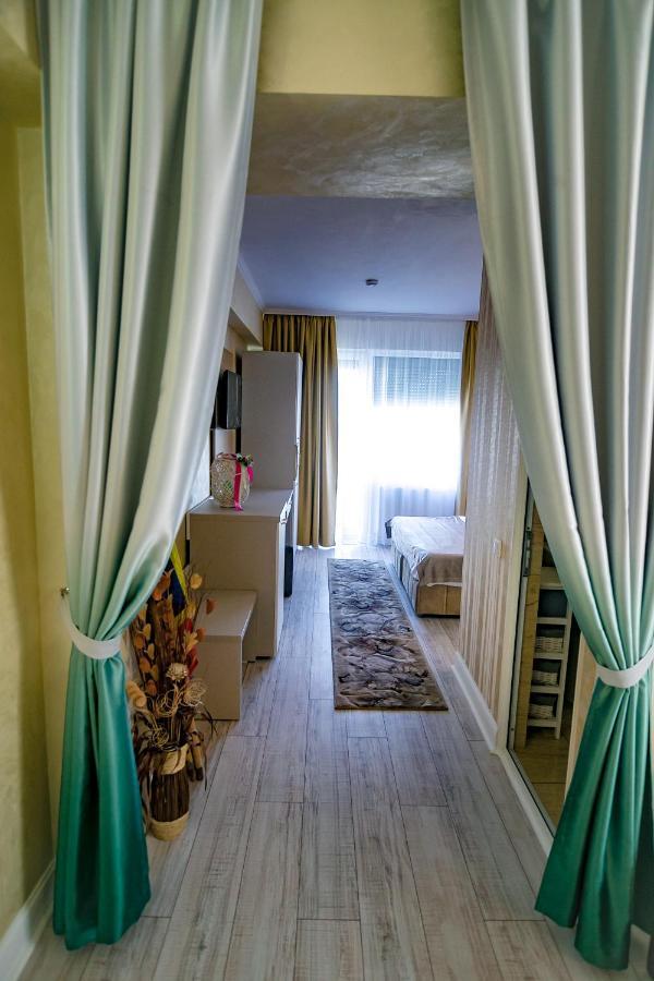 Hotel Floare De Iris à Vama Veche Extérieur photo